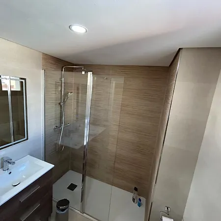 Coverlin Apartment *