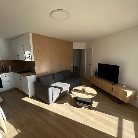 Apartment Coverlin *