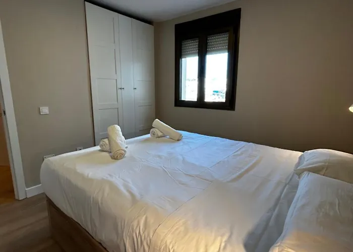 Coverlin Apartment *