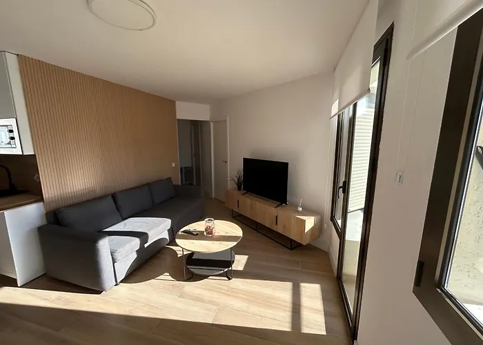 Apartment Coverlin *